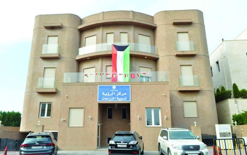 


حكايات وقصص في مراكز الرؤية 	 (تصوير سعود سالم) 