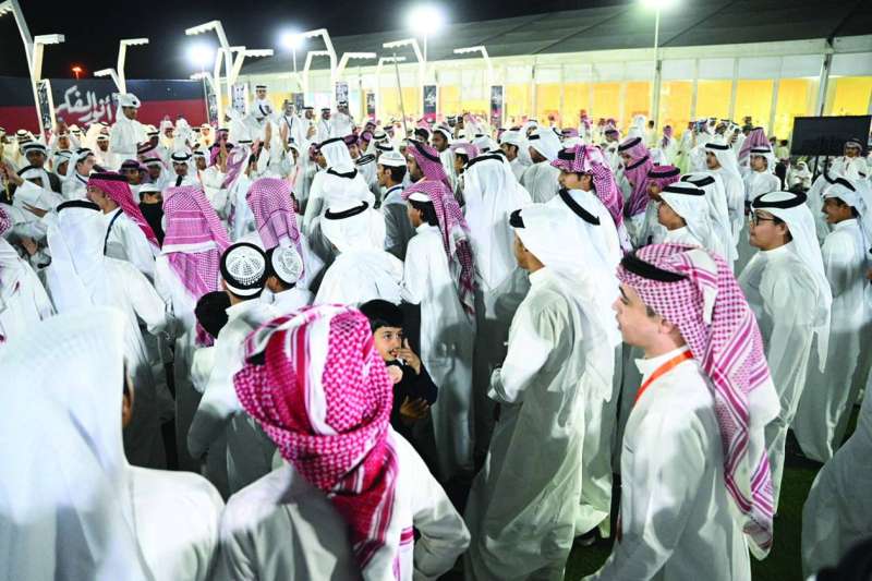  أنصار أنور الفكر يحتفلون بالفوز الكبير 