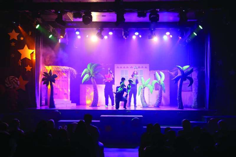 


مشهد من المسرحية 