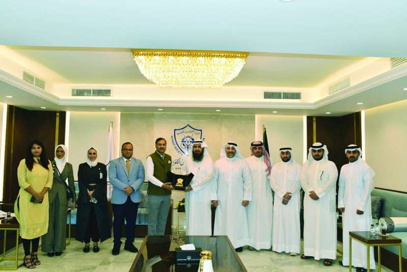 تبادل الهدايا التذكارية 