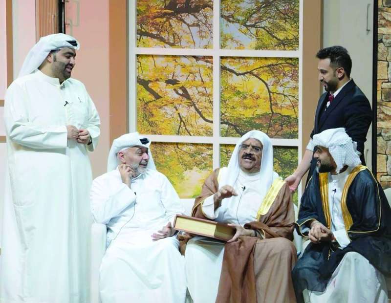 


داود حسين في مشهد «الملجة» مع «قروب البلام» 