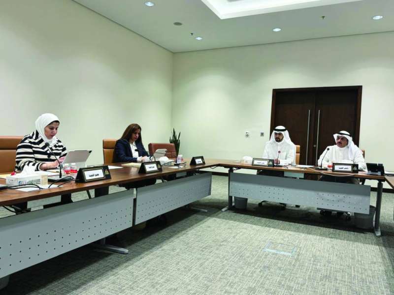 جانب من اجتماع لجنة الجهراء في المجلس البلدي