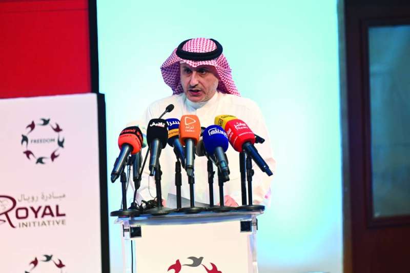 قبازرد ملقيا كلمته 