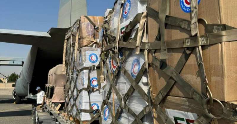 10 أطنان من المواد الإغاثية والبطانيات من الكويت إلى السودان