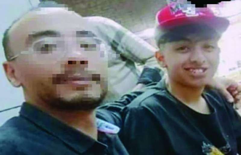 


... ومع القاتل 