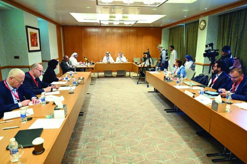 


المشاركون في منتدى الشفافية للإصلاح الانتخابي	 (تصوير أسعد عبدالله) 