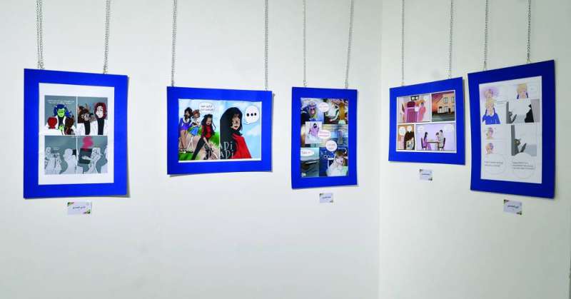 


جانب من لوحات المعرض 