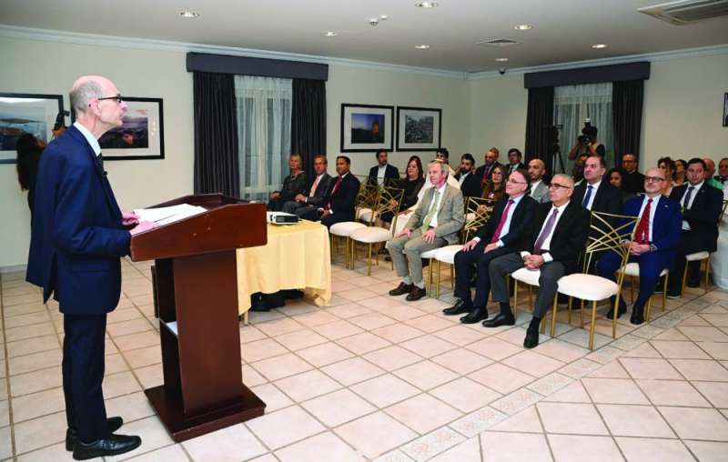 سفير مالطا ملقياً كلمته في الحفل