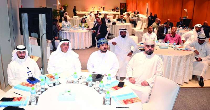 الحضور خلال المؤتمر