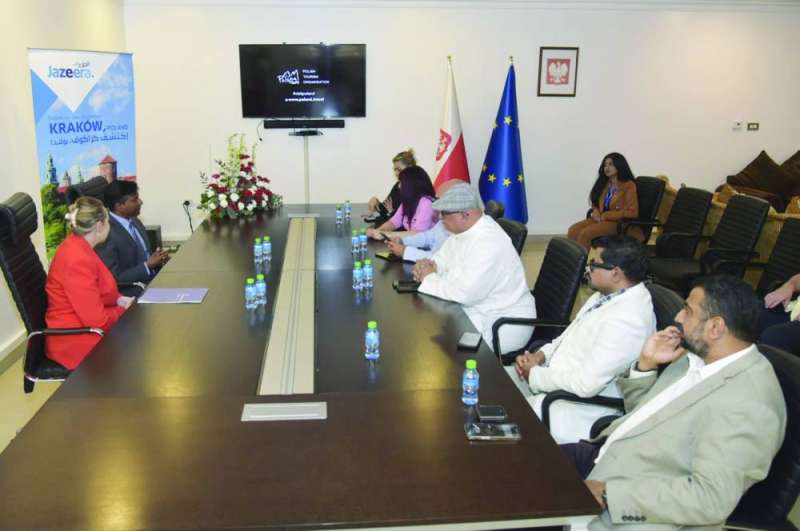 جانب من المؤتمر الصحافي