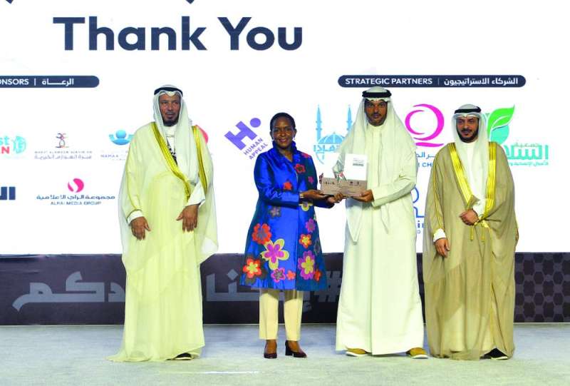 


تكريم الزميل خالد الساير الرئيس التنفيذي لشركة الراي العالمية للدعاية والإعلان (RIMA) 