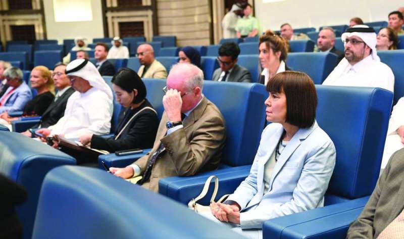 السفيرة الأميركية ضمن الحضور الديبلوماسي والعسكري للحلقة الحوارية 