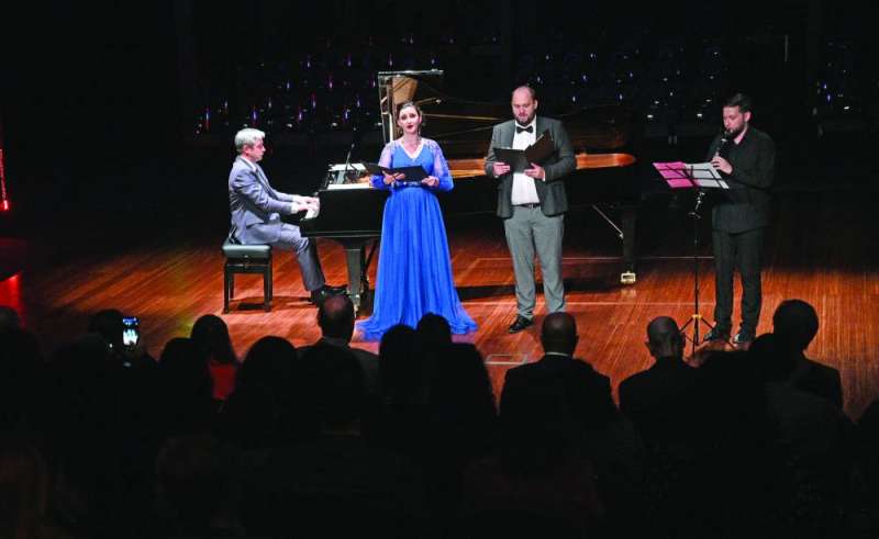 


من الحفل الموسيقي	(تصوير نايف العقلة) 