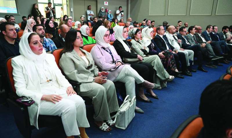 جانب من الحضور 