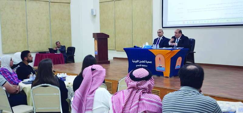 الخطيب وطبيشات خلال الورشة التعريفية 