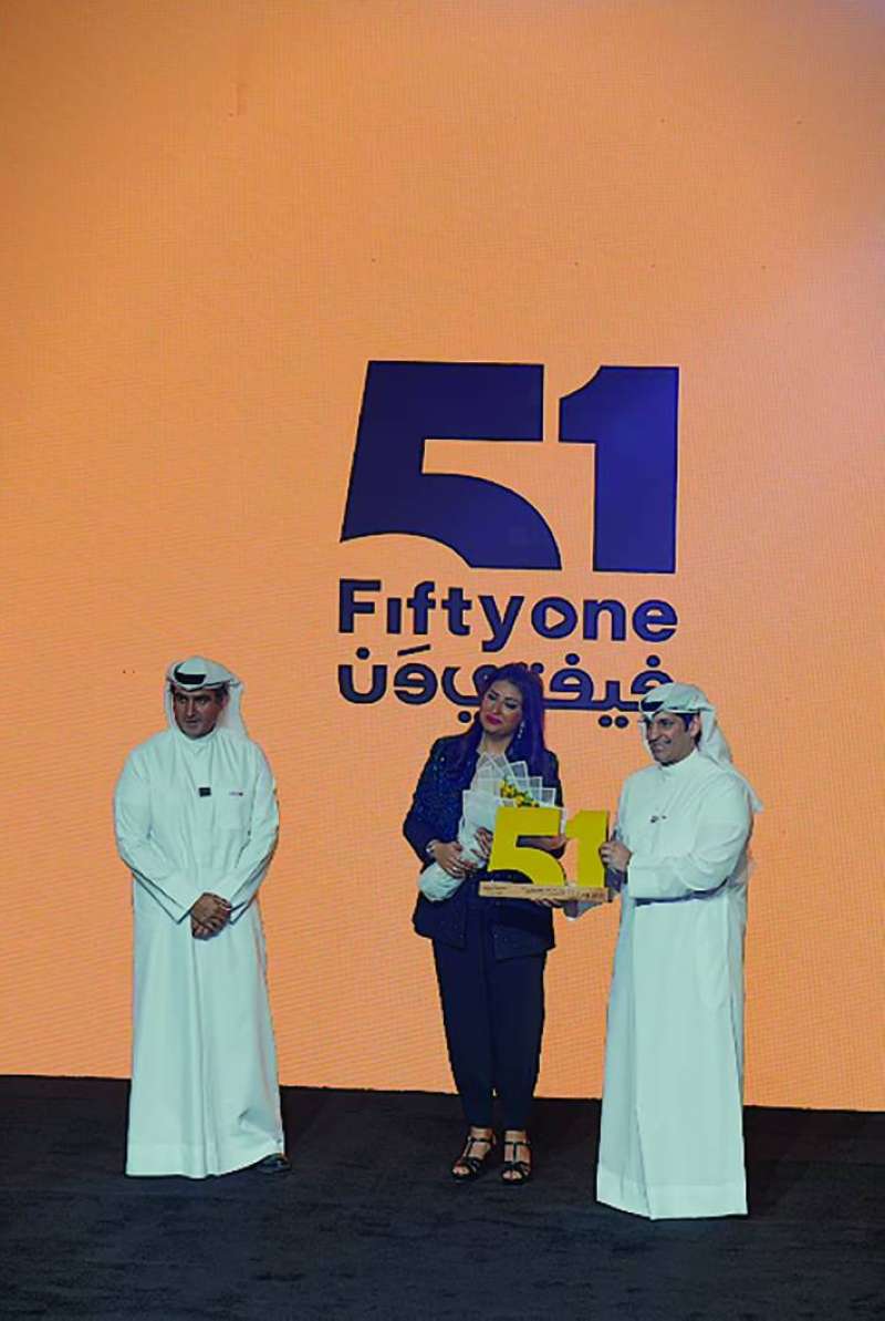 المطيري والبابطين مع ابنة مؤسس إذاعة الكويت دلال مبارك الميّال