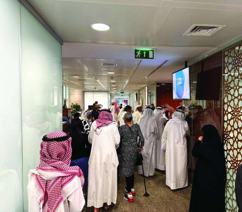 


إقبال كبير من المراجعين 