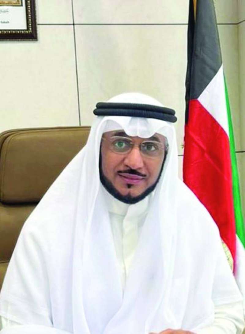 


طارق العصفور 