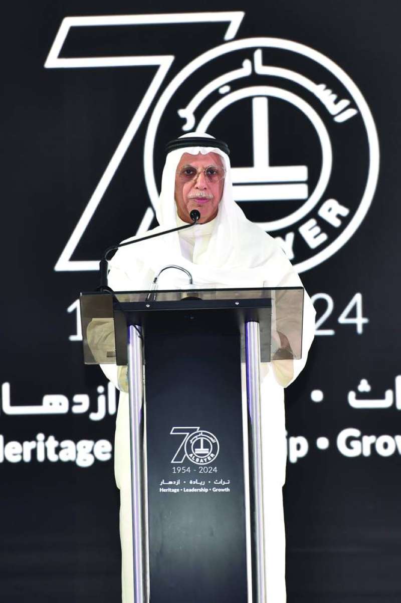 مبارك الساير متحدثاً 