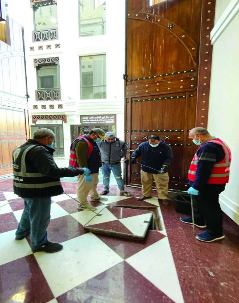 


فرق الصحة تتعامل مع أحد البلاغات 