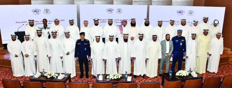 قياديو وزارة الأوقاف مع أعضاء بعثة الحج عقب اللقاء التنويري 