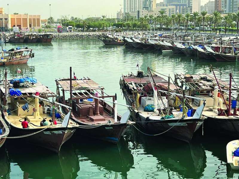 


هموم الصيادين كثيرة 