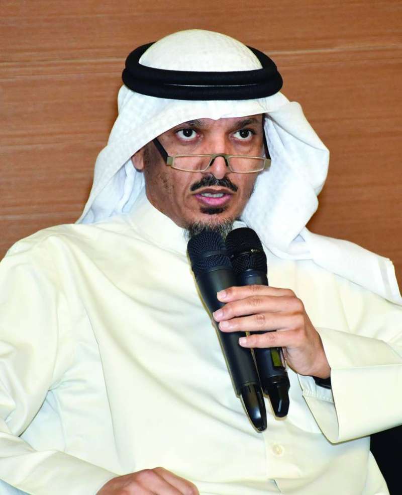 الشريكة متحدثاً