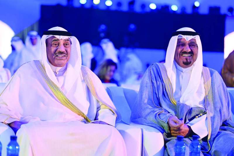 


أحمد العبدالله وصباح الخالد 