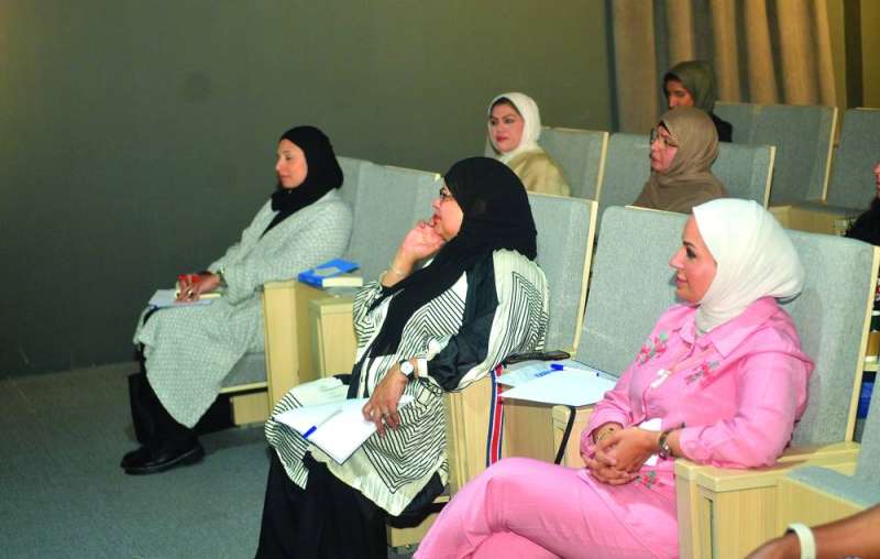 


من المشاركات في الورشة	(تصوير سعود سالم) 