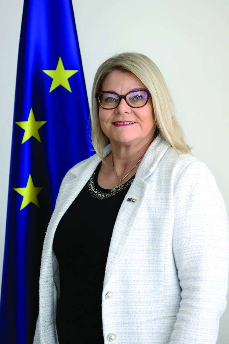 


آن كويستنين 