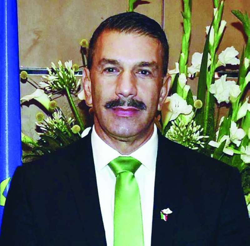 


مايكل مافروس 