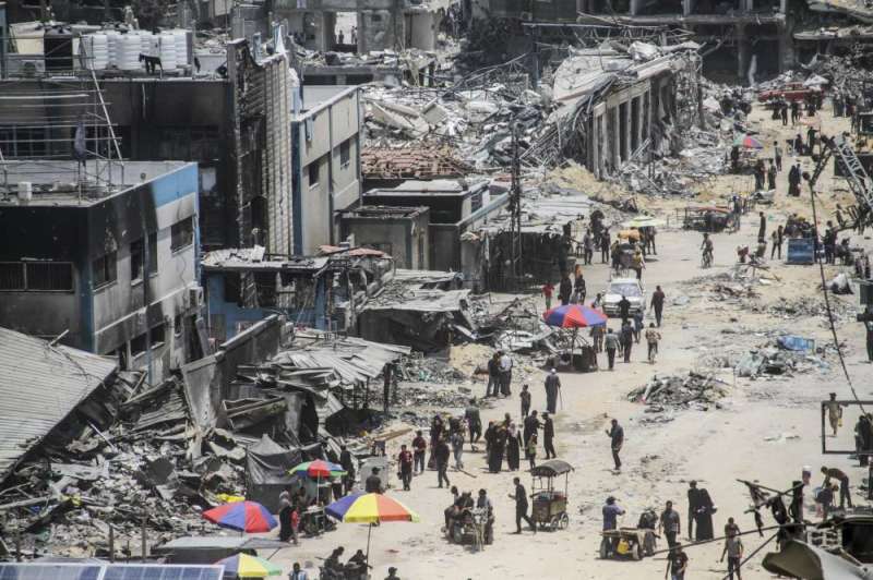 دمار شامل في مخيم جباليا للاجئين شمال غزة (شينخوا)