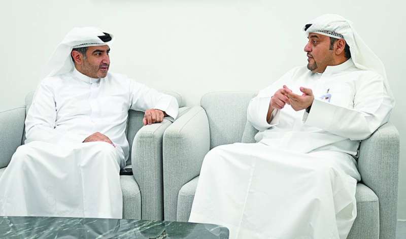 


راشد العميري وعبدالعزيز البابطين 