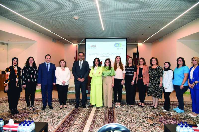 


عرفة والعضم وأبوظاهر وأعضاء من مجلس الأعمال اللبناني وعدد من الحضور 