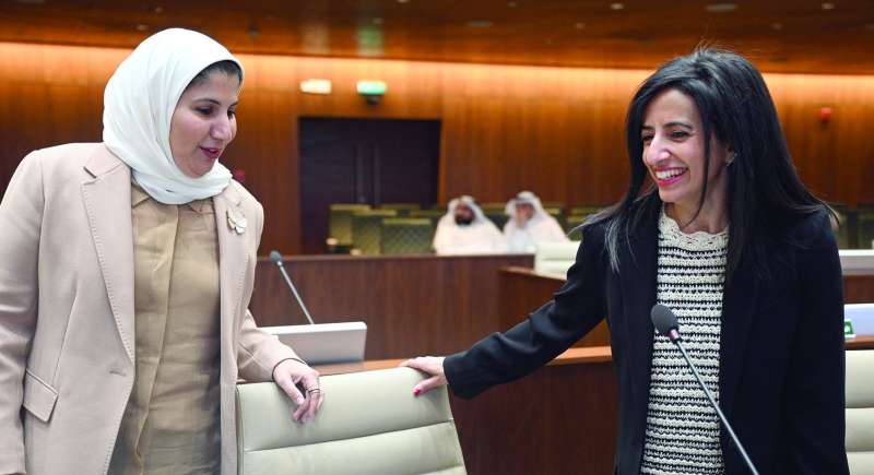 


شريفة الشلفان وعلياء الفارسي 