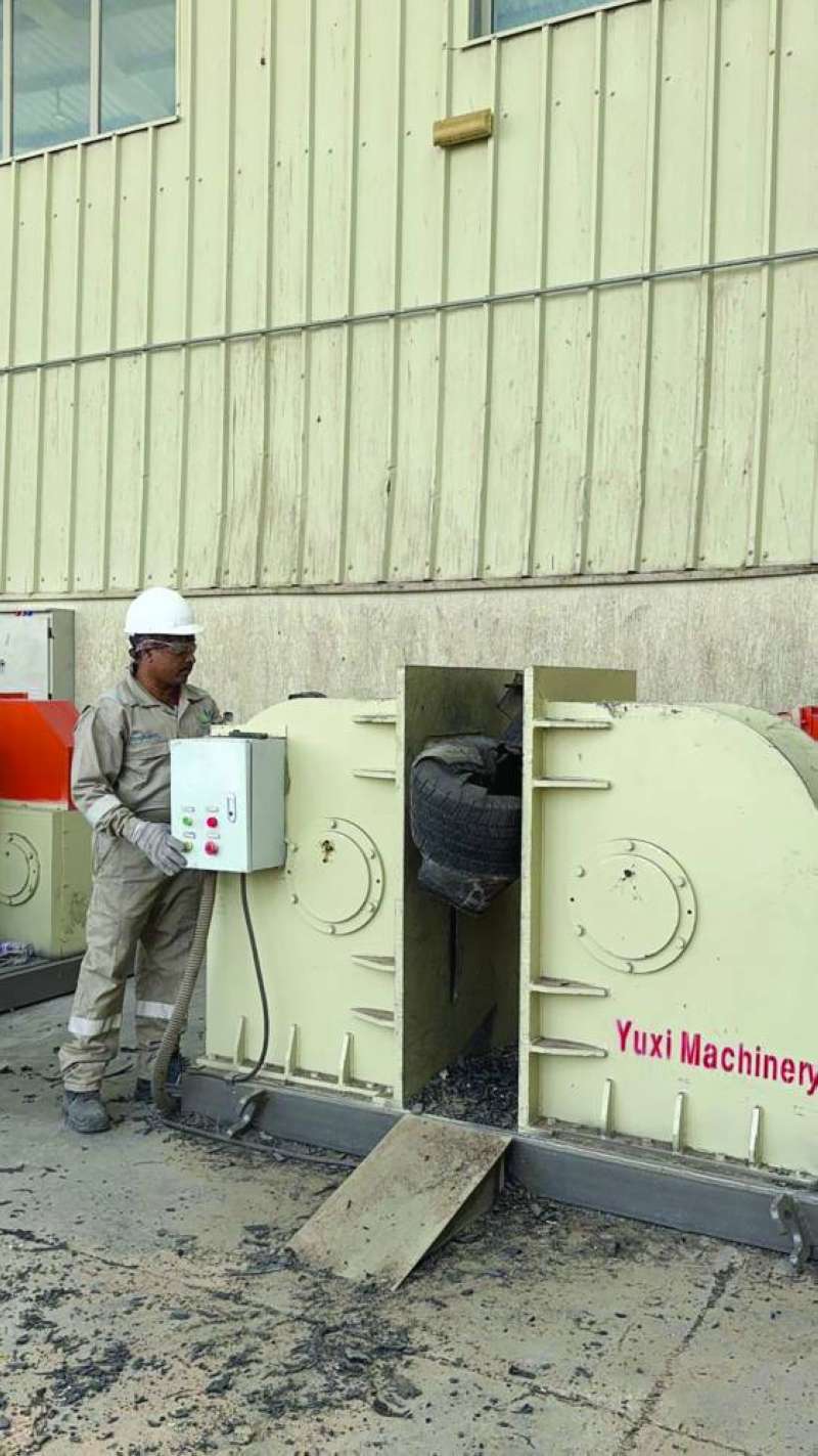 


بداية تدوير الإطارات 