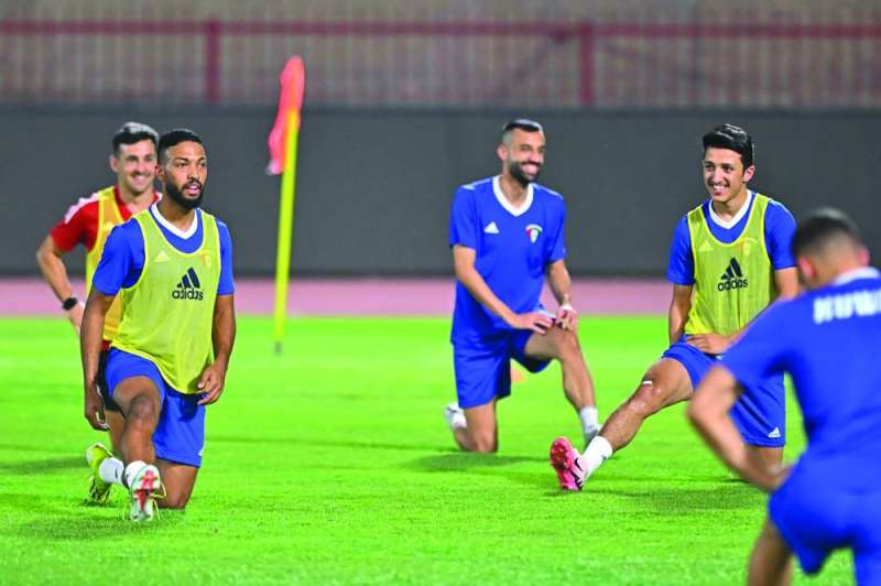 


 «تحضيرات الأزرق» ستطغى على برنامج الموسم الجديد 