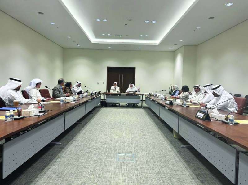 جانب من اجتماع لجنة محافظة العاصمة في المجلس البلدي 