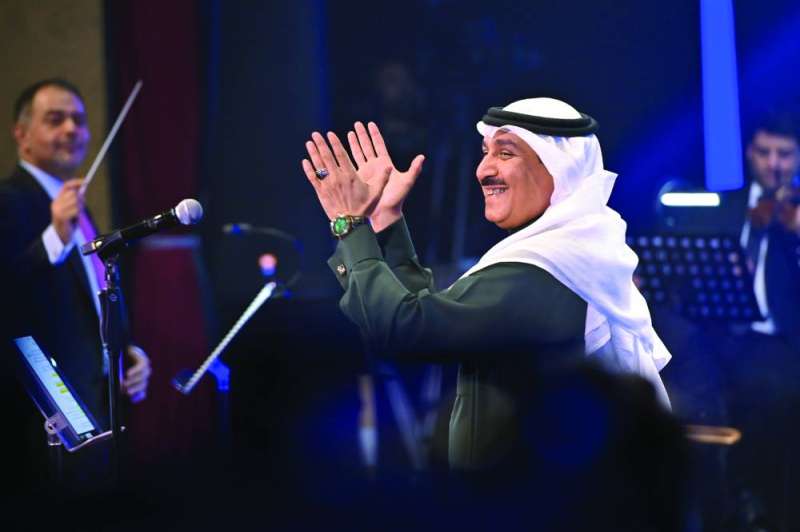 


الحريبي أشعل المدرجات 