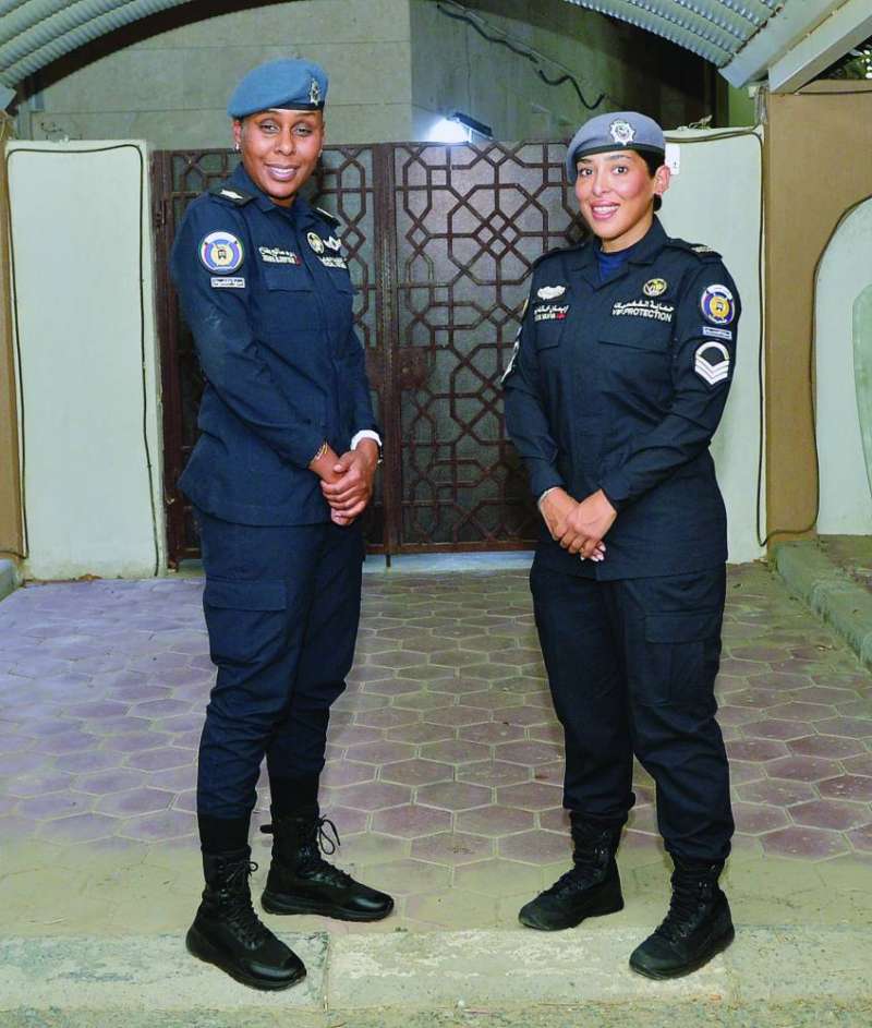 الشرطة النسائية حاضرة 