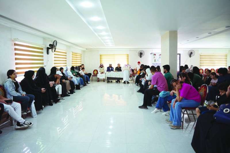 توزيع الكفالات على الأيتام بالأردن