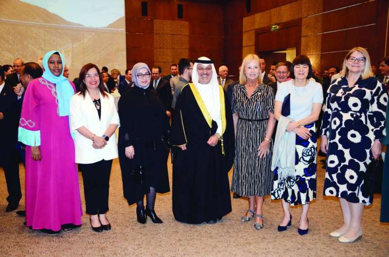 سفراء الأرجنتين والبحرين وتركيا والاتحاد الأوروبي والولايات المتحدة وكينيا والدكتورة أميرة الحسن 