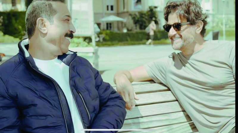 


الدوغجي مع «بوخالد» في كواليس الفيديو كليب 