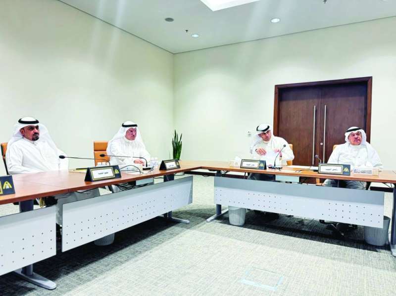 اجتماع لجنة الأحمدي في المجلس البلدي