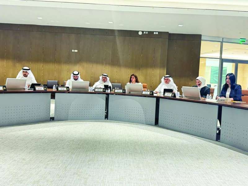 


منيرة الأمير مترئسة اجتماع اللجنة الفنية 