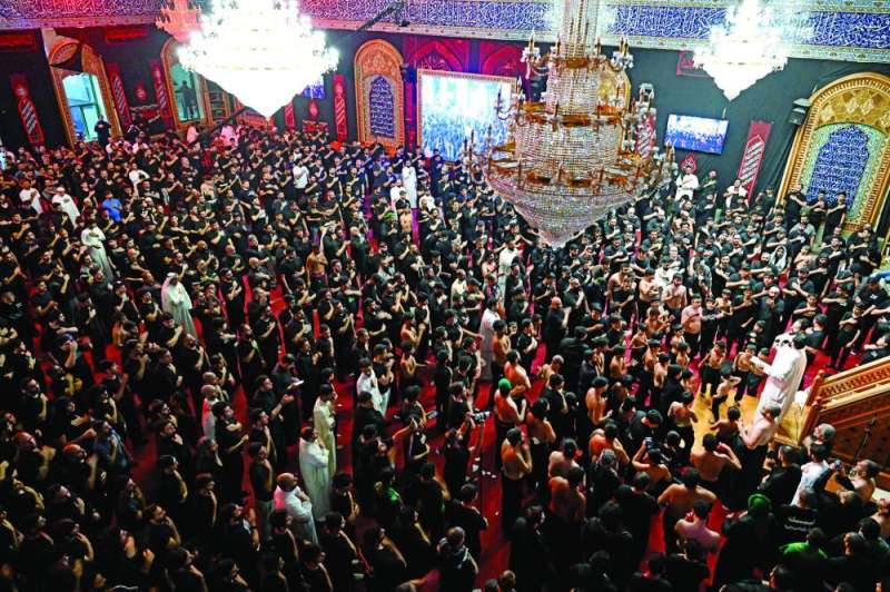 مشاركة واسعة في إحياء ليلة العاشر من شهر محرم          	 	  
(تصوير أسعد عبدالله)