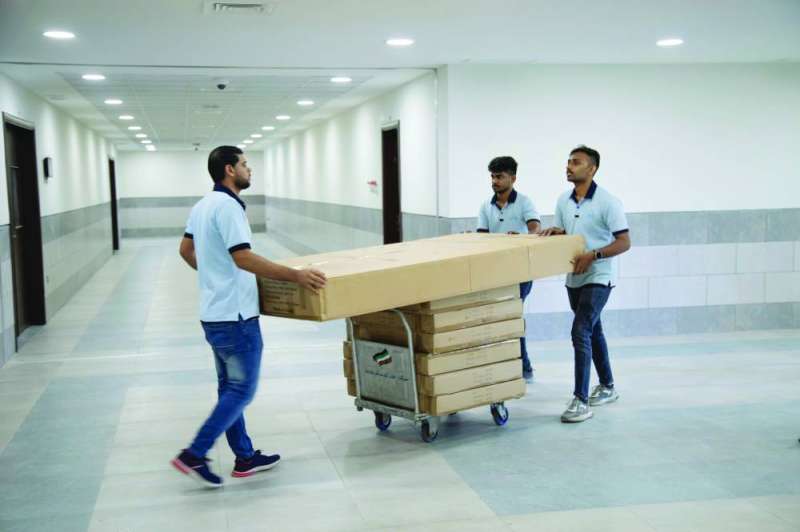 الأثاث وصل إلى المدارس الجديدة