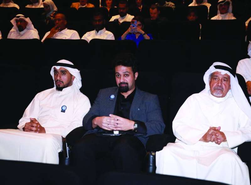 


النبهان والجيران يتقدّمان الحضور 