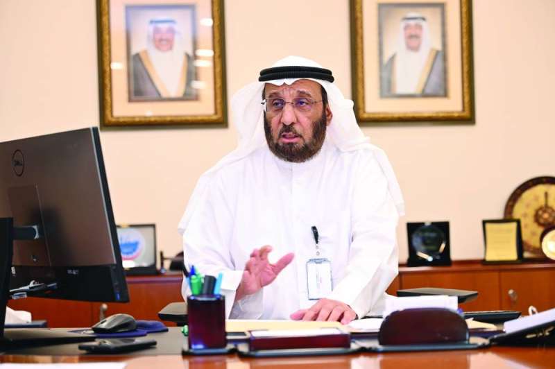 


منصور المذن خلال الحوار مع «الراي» 	(تصوير أسعد عبدالله) 