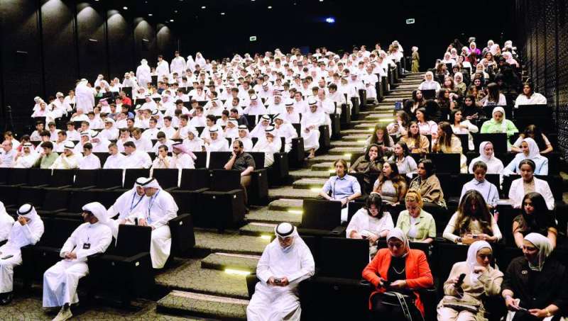 حضور كبير في اللقاء التنويري               	    (تصوير سعود سالم) 